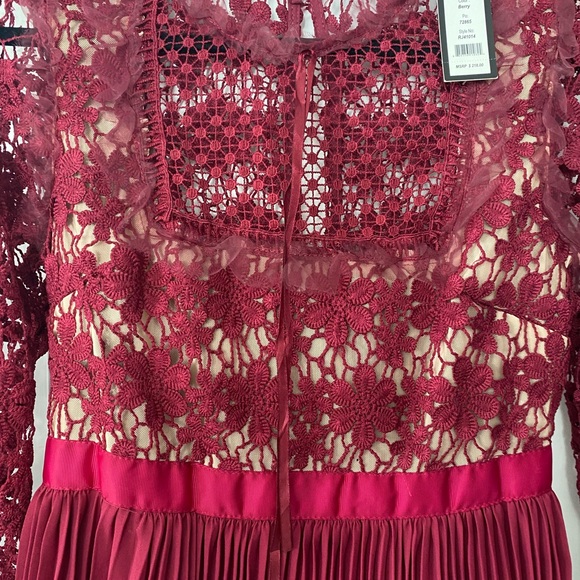 New with tags Romeo and Juliette couture size medium dress - Picture 9 of 10